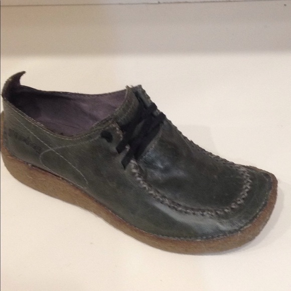 Groundhog Denim Blue Distressed Leather with Tie - Picture 1 of 1